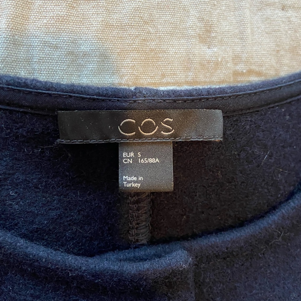COS Wool Lightweight Cropped Jacket - Picture 2 of 2